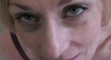 sex việt ngoài đường Tina Gray có quan hệ tình dục. sex gái thủ dâm