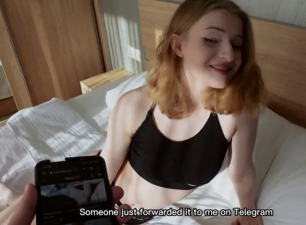 sex trung hot Anh trai phát hiện nhỏ em kế đóng phim trên pornhub